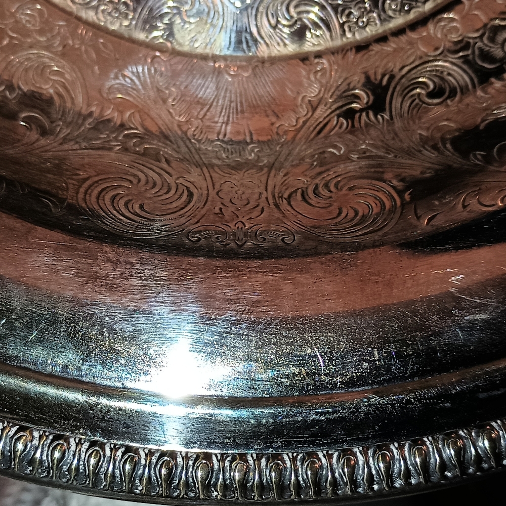 "Anchor-Rogers-Anchor" Silverplated Shallow Bowl Floral Pattern